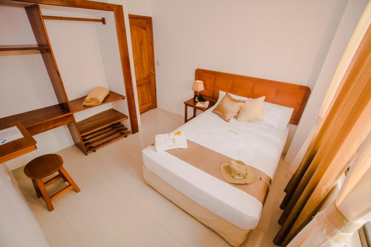 Hostal Suenos Silvestres 阿约拉港 外观 照片