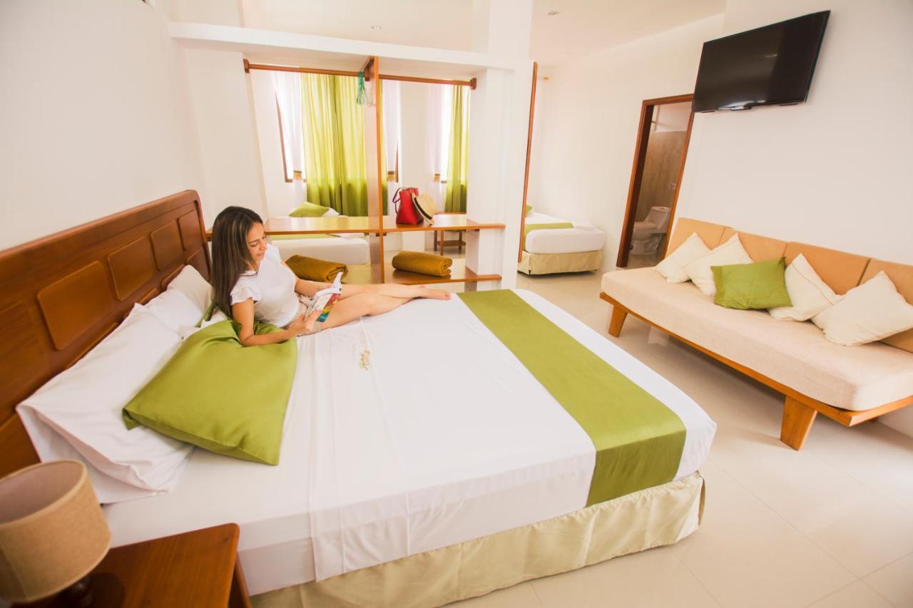 Hostal Suenos Silvestres 阿约拉港 外观 照片